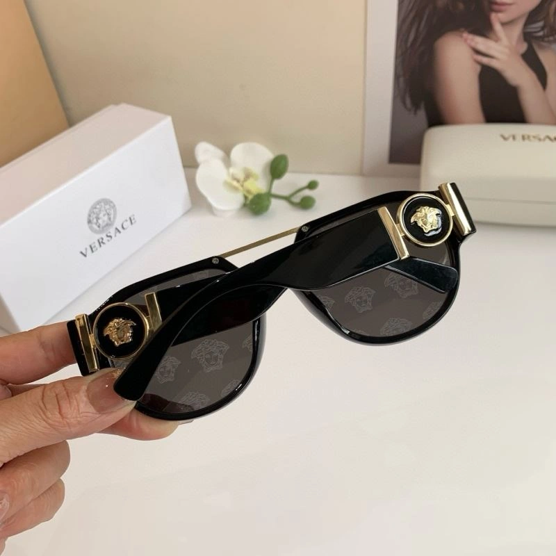 Minimalist Versace Sunglasses 282520