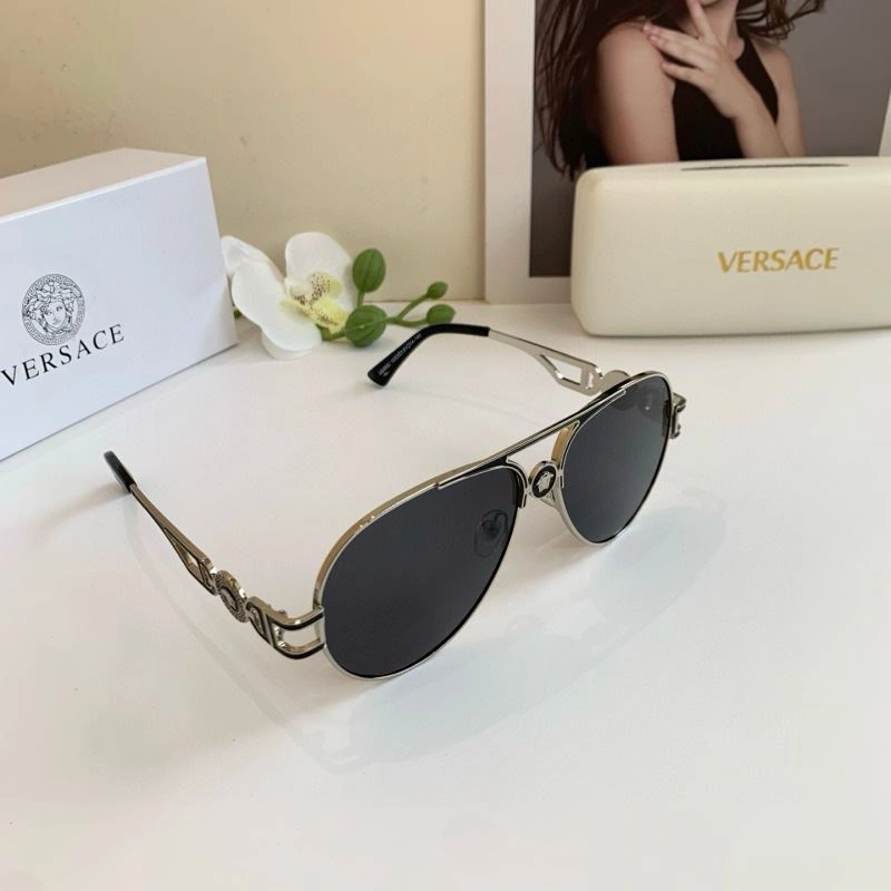 Supportive Versace Sunglasses 282515
