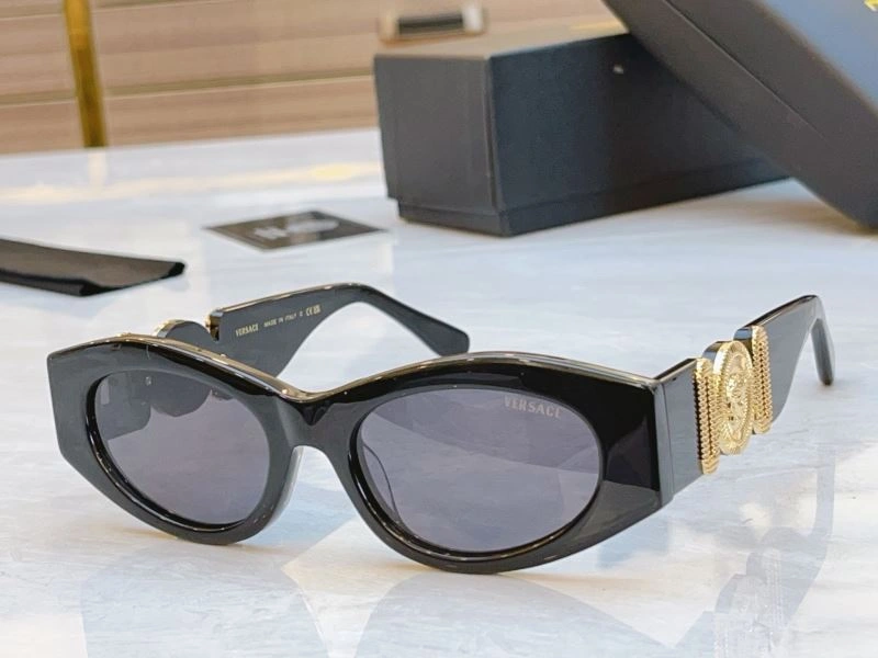 EyeCatching Versace Sunglasses 282509