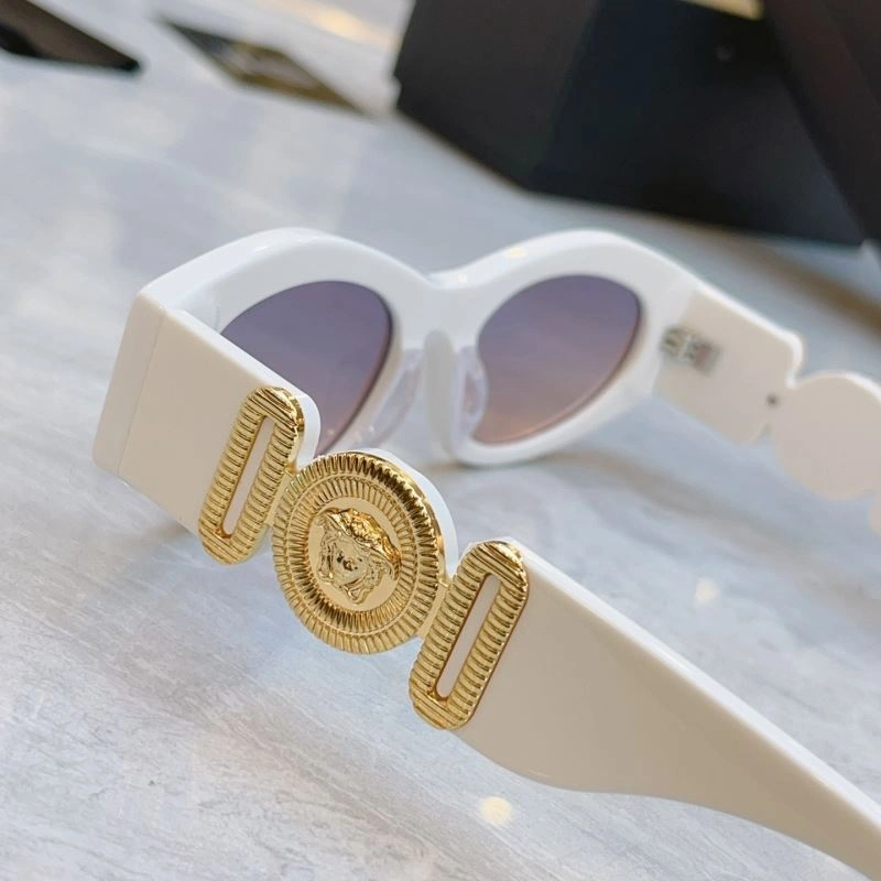 EyeCatching Versace Sunglasses 282509