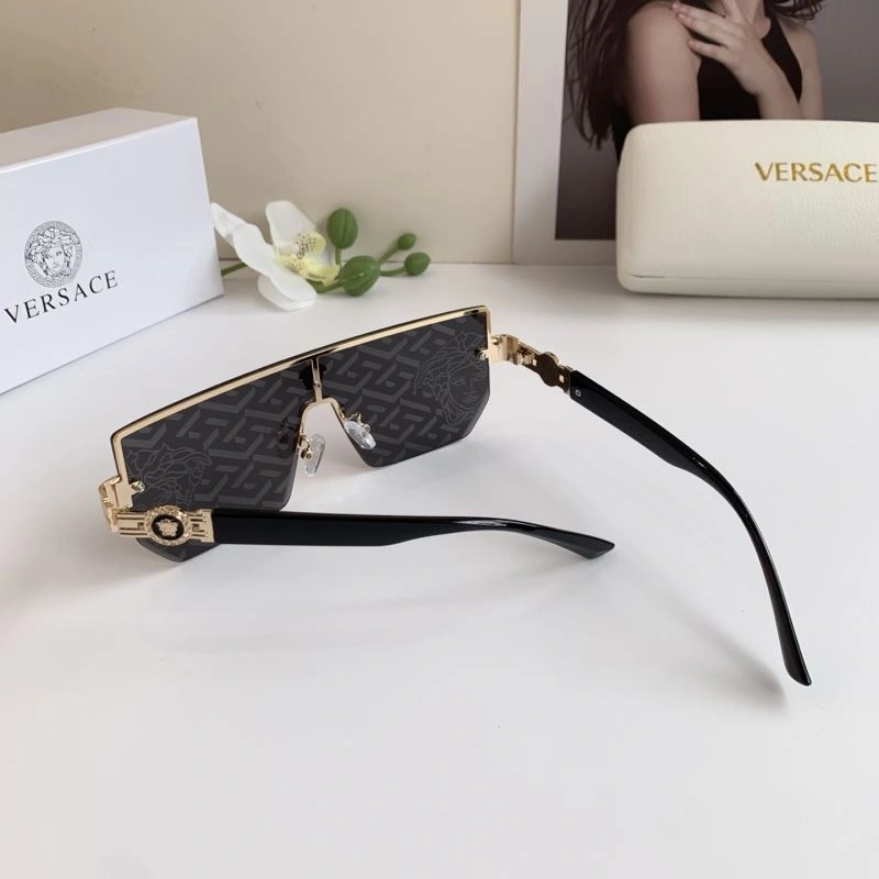 Contemporary Versace Sunglasses 282499