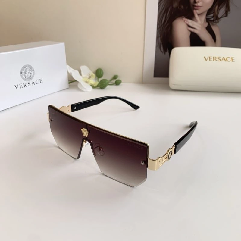 Supportive Versace Sunglasses 282496