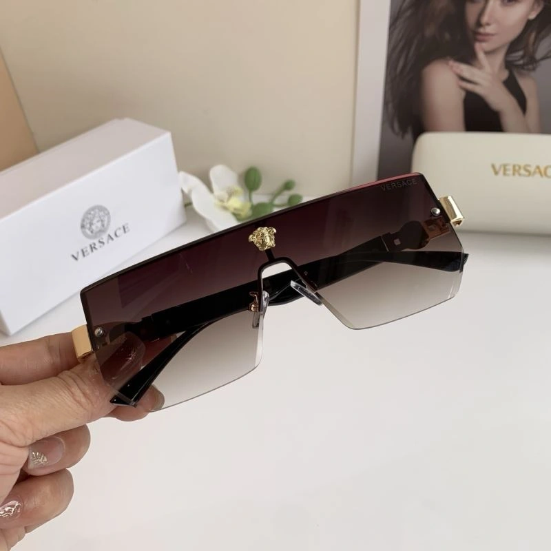 Supportive Versace Sunglasses 282496