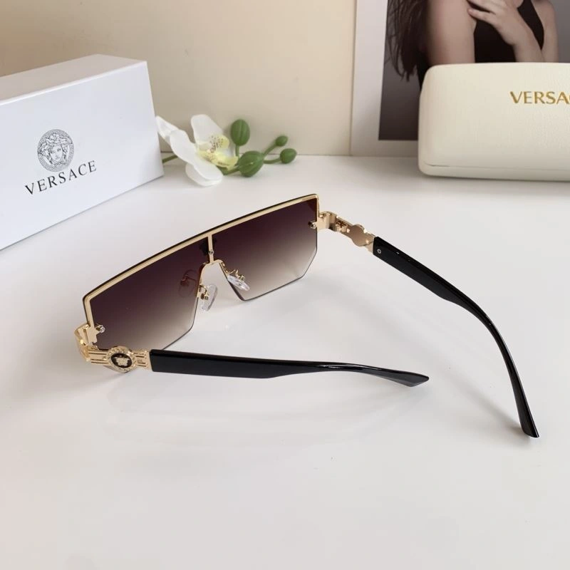 Supportive Versace Sunglasses 282496
