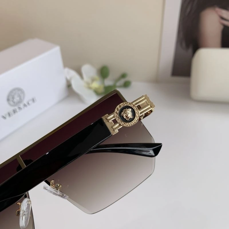 Supportive Versace Sunglasses 282496