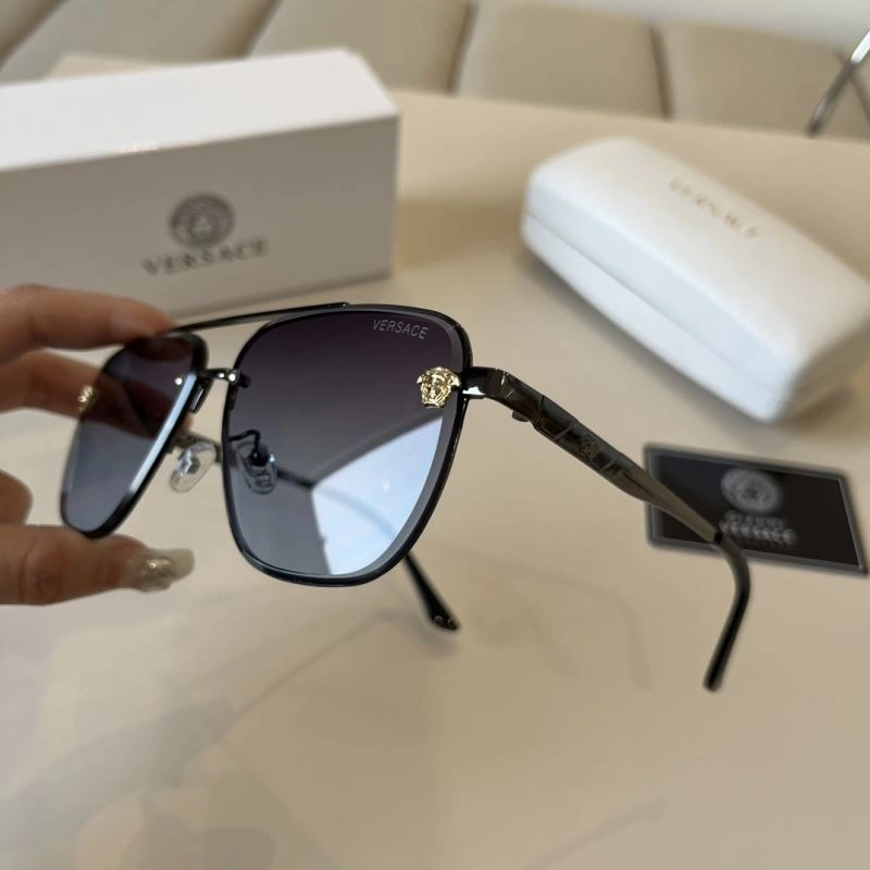 Versatile Versace Sunglasses 282486