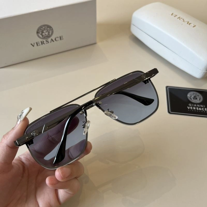Versatile Versace Sunglasses 282486