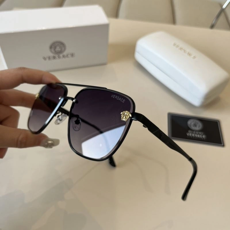 Practical Versace Sunglasses 282483