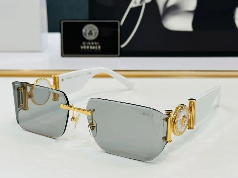 Versace Sunglasses Sporty 282487