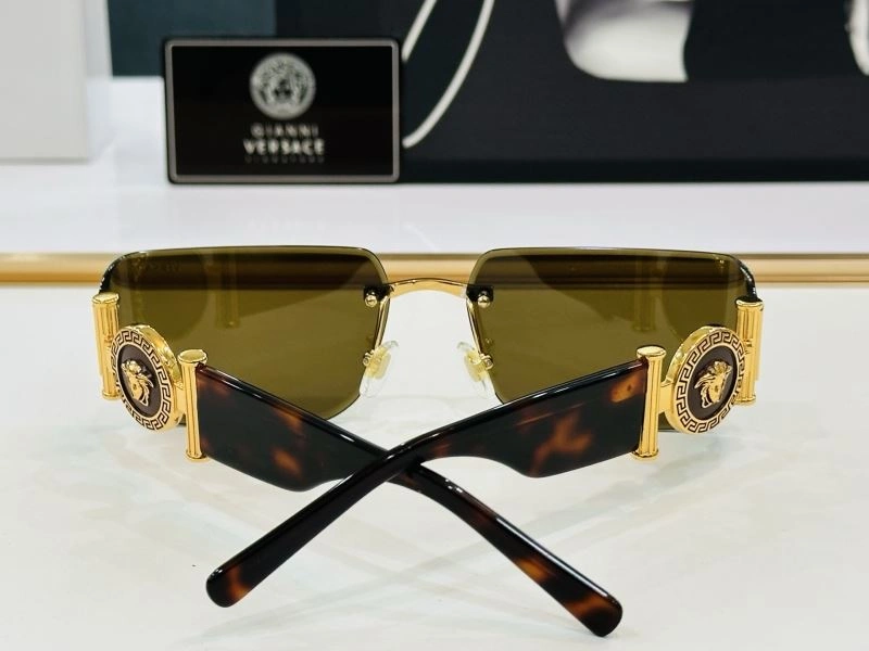 Versace Sunglasses Sporty 282487