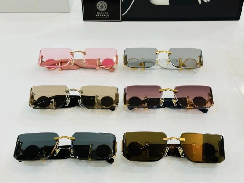 Versace Sunglasses Sporty 282487