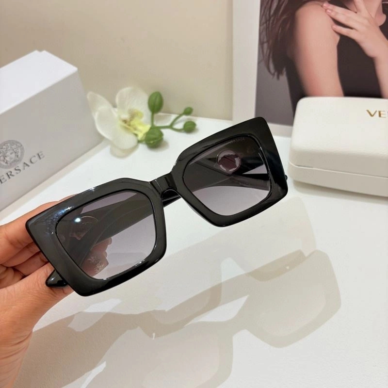 MoistureWicking Versace Sunglasses 282454