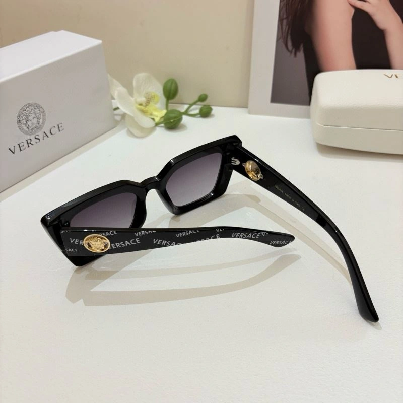 MoistureWicking Versace Sunglasses 282454