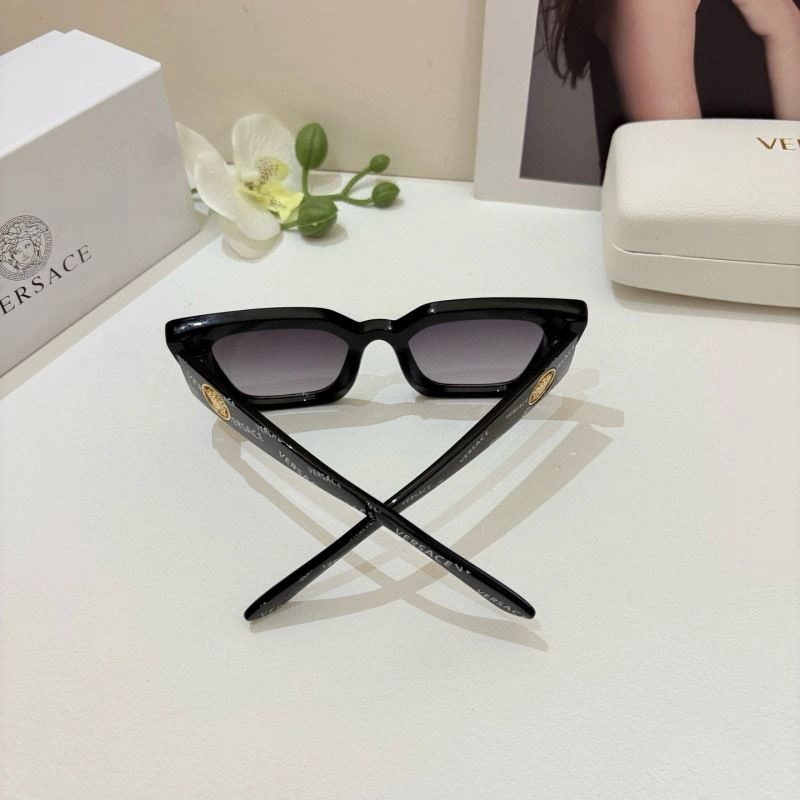 MoistureWicking Versace Sunglasses 282454