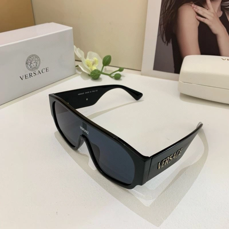 Versace Sunglasses Sophisticated 282436