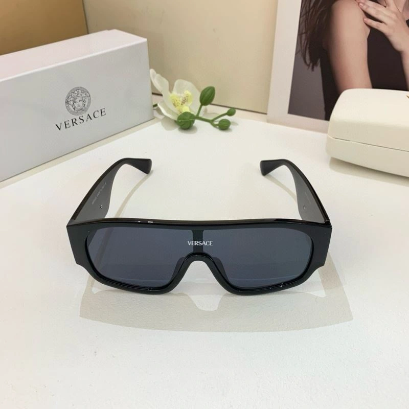 Versace Sunglasses Sophisticated 282436