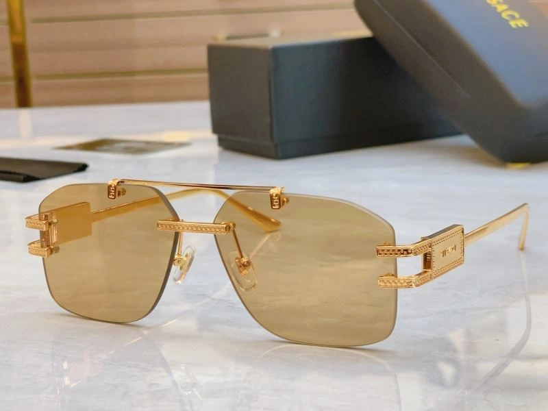 WellDesigned Versace Sunglasses 282438