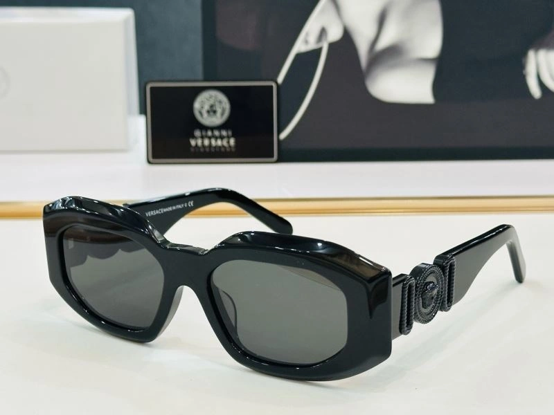 Chic Versace Sunglasses 282604
