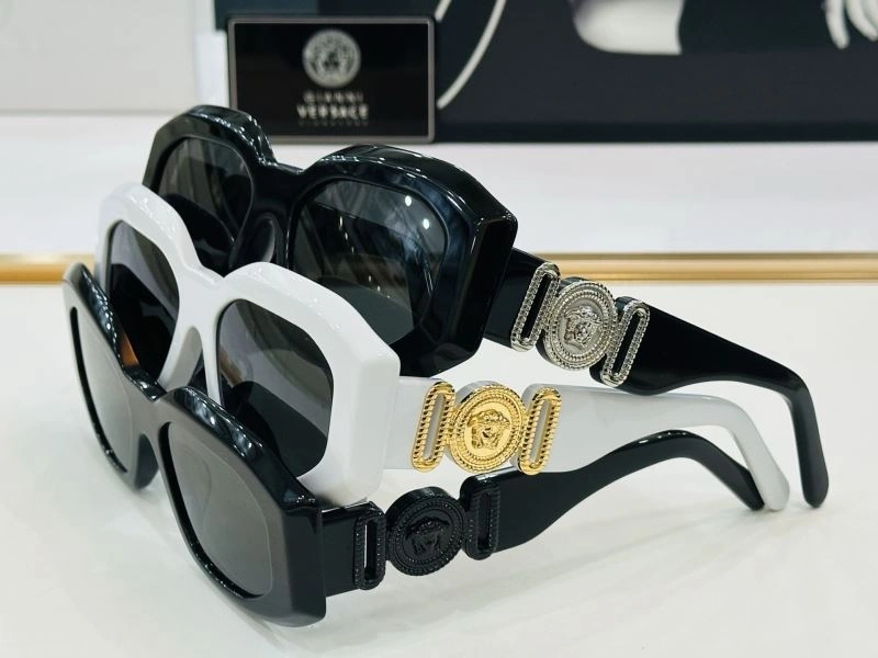 Chic Versace Sunglasses 282604