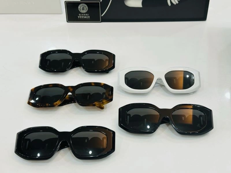 Chic Versace Sunglasses 282604