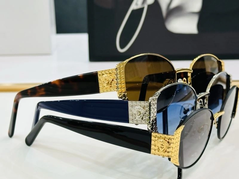 MoistureWicking Versace Sunglasses 282622