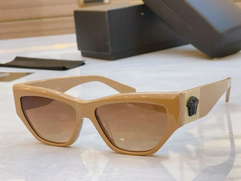 Modern Versace Sunglasses 282600