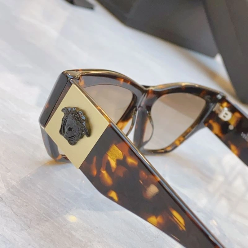 Modern Versace Sunglasses 282600