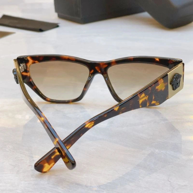 Modern Versace Sunglasses 282600