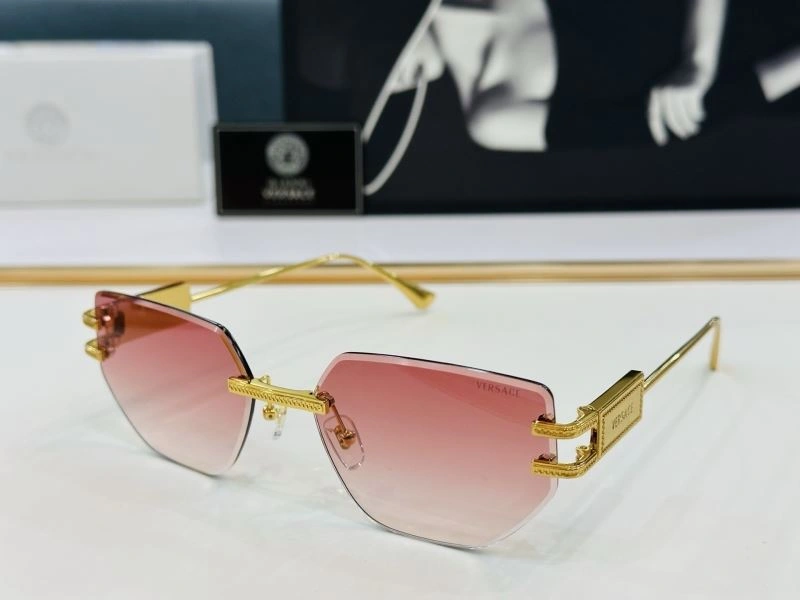 RelaxedFit Versace Sunglasses 282597