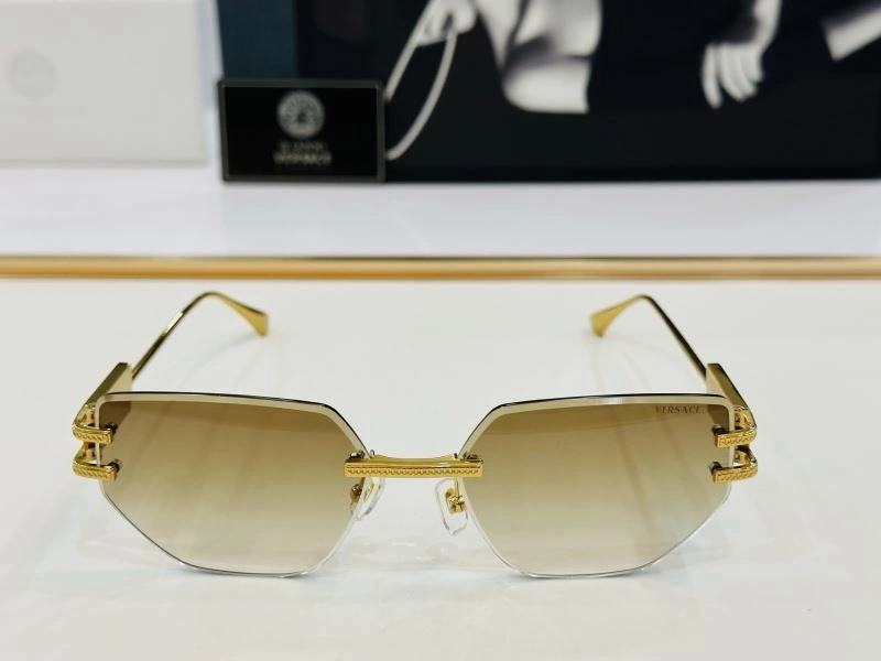RelaxedFit Versace Sunglasses 282597