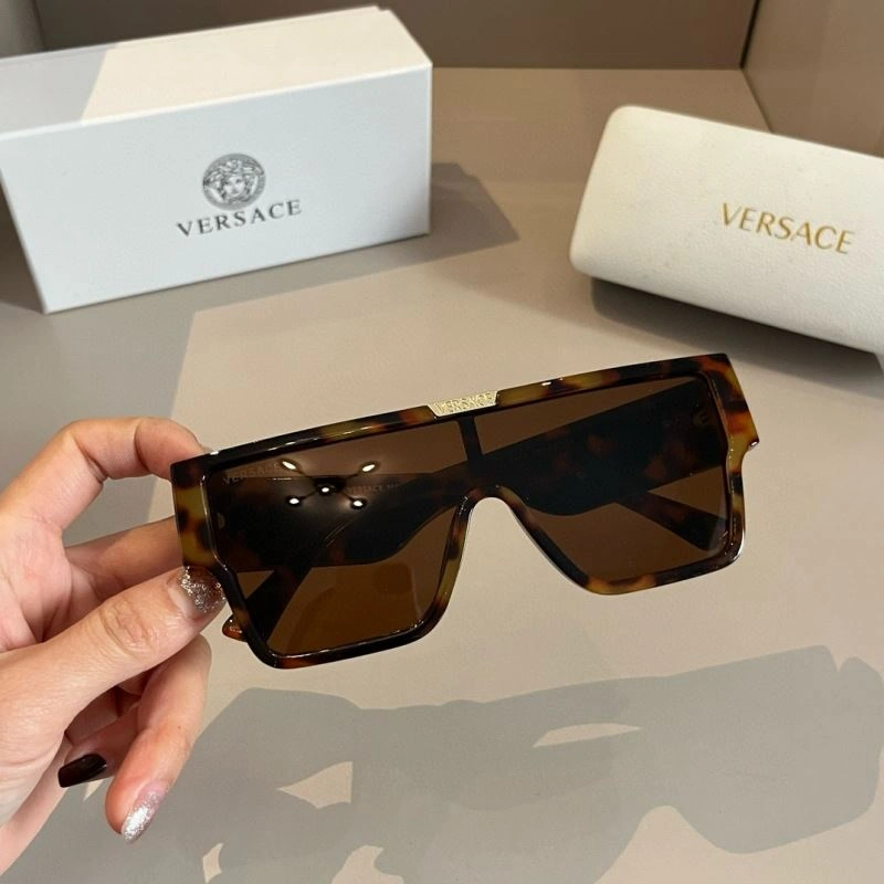 Chic Versace Sunglasses 282584