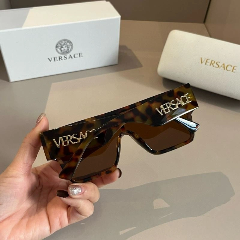 Chic Versace Sunglasses 282584