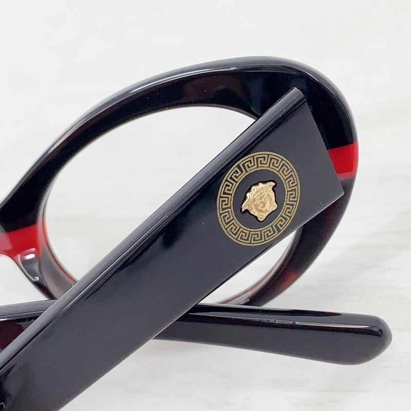 Snug Versace Sunglasses 282596