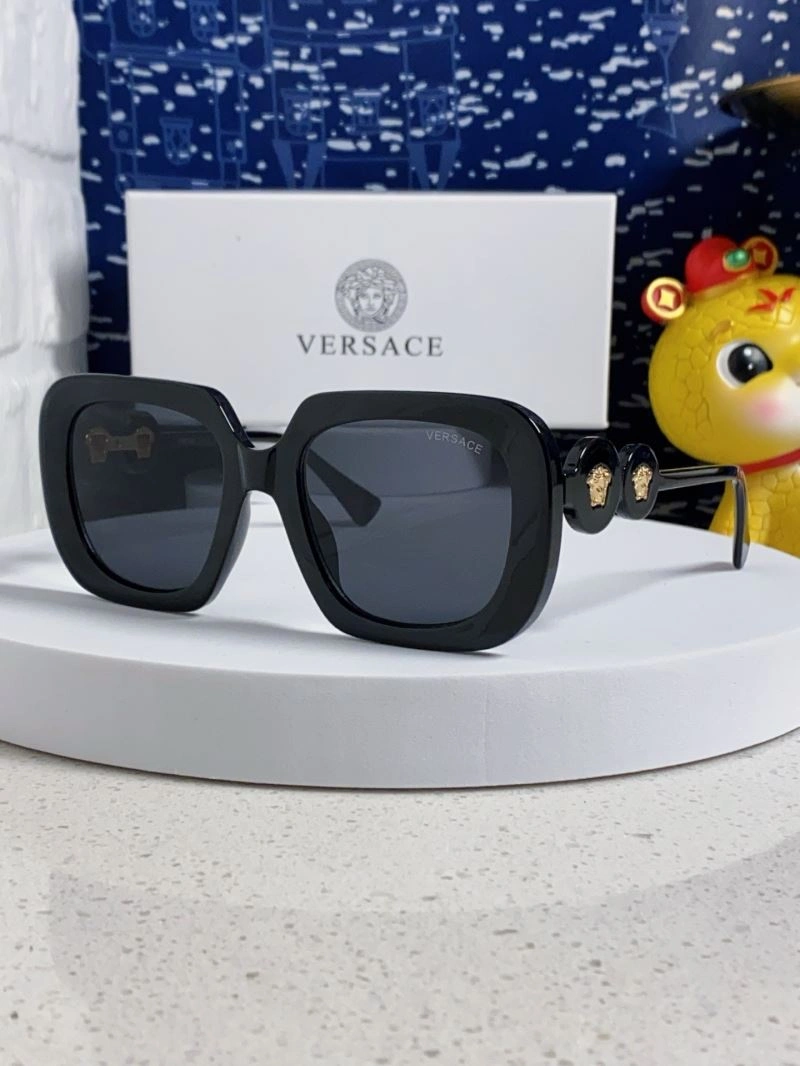 Versace Sunglasses RelaxedFit 282578
