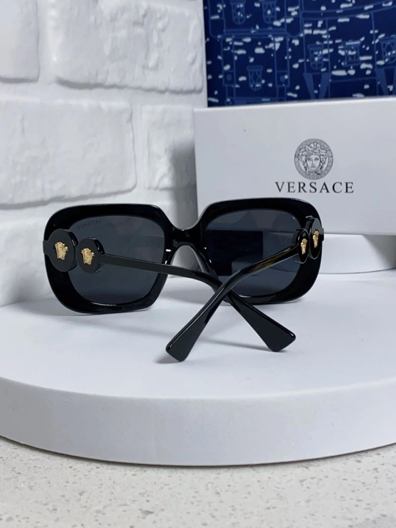 Versace Sunglasses RelaxedFit 282578