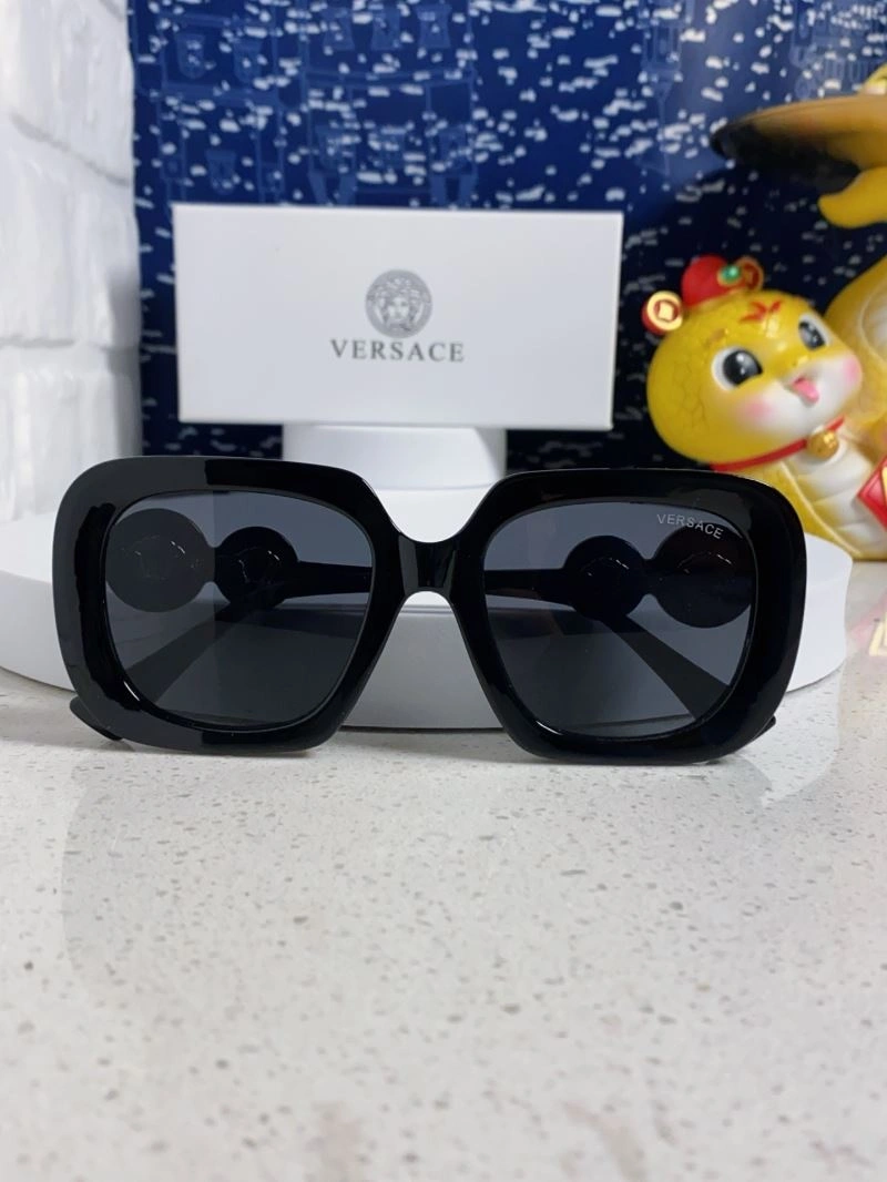 Versace Sunglasses RelaxedFit 282578