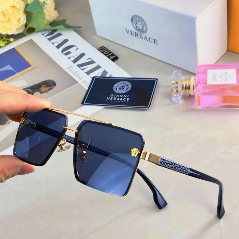 Packable Versace Sunglasses 282571