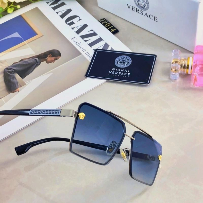 Packable Versace Sunglasses 282571