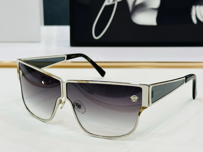 Resilient Versace Sunglasses 282586
