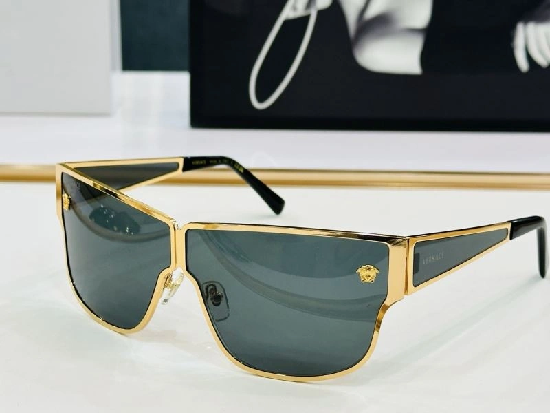 Resilient Versace Sunglasses 282586