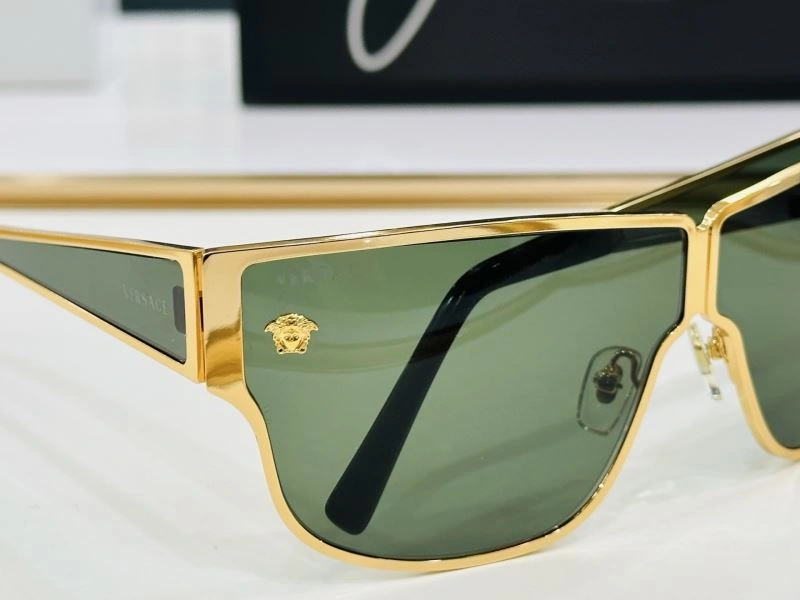 Resilient Versace Sunglasses 282586
