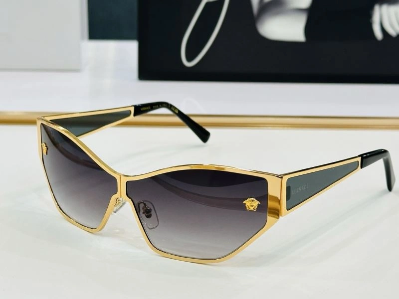 Versace Sunglasses Elegant 282595