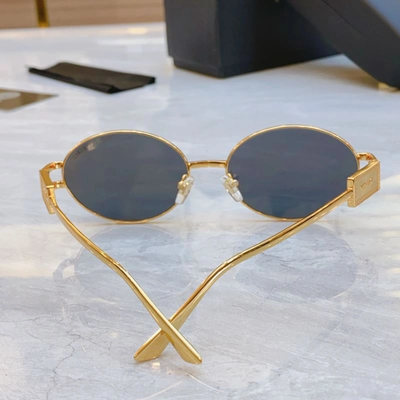 Lightweight Versace Sunglasses 282588