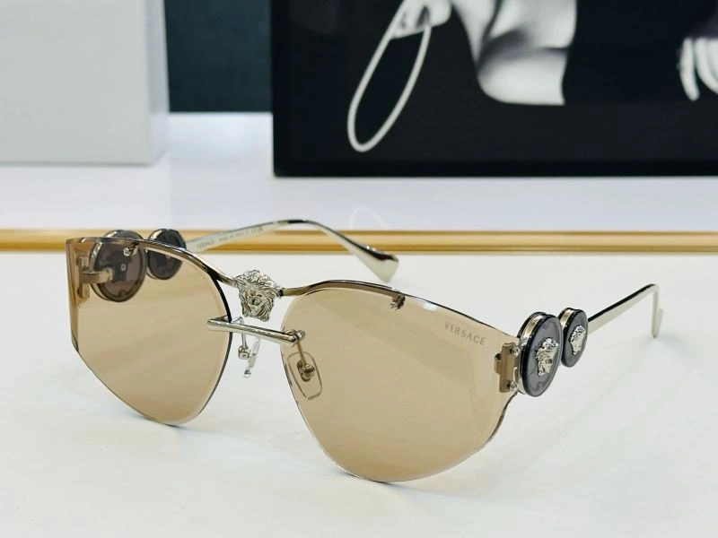 Supportive Versace Sunglasses 282593