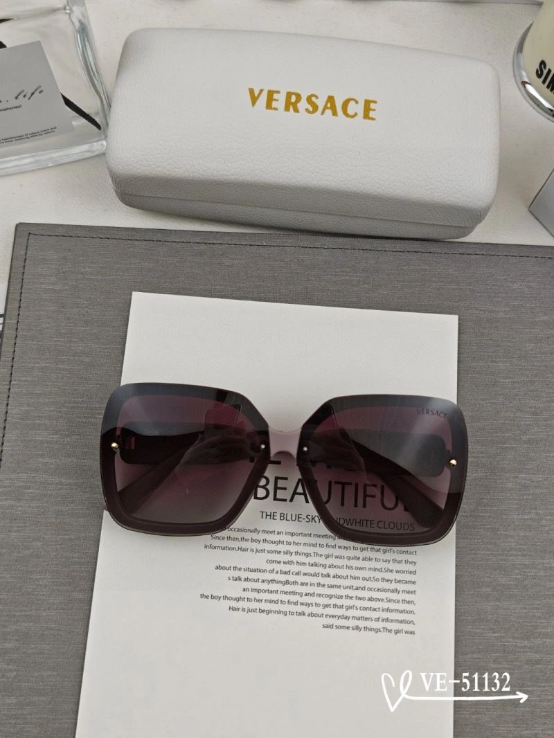 Versace Sunglasses UrbanStyle 282565