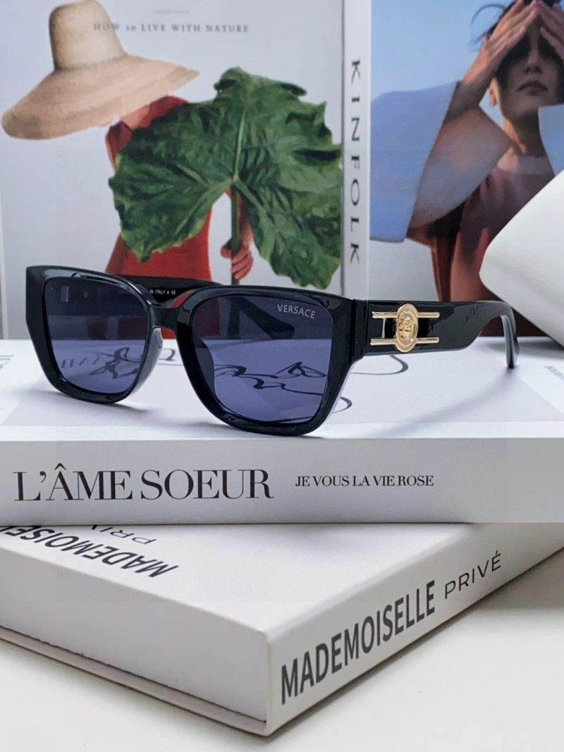 Elegant Versace Sunglasses 282559