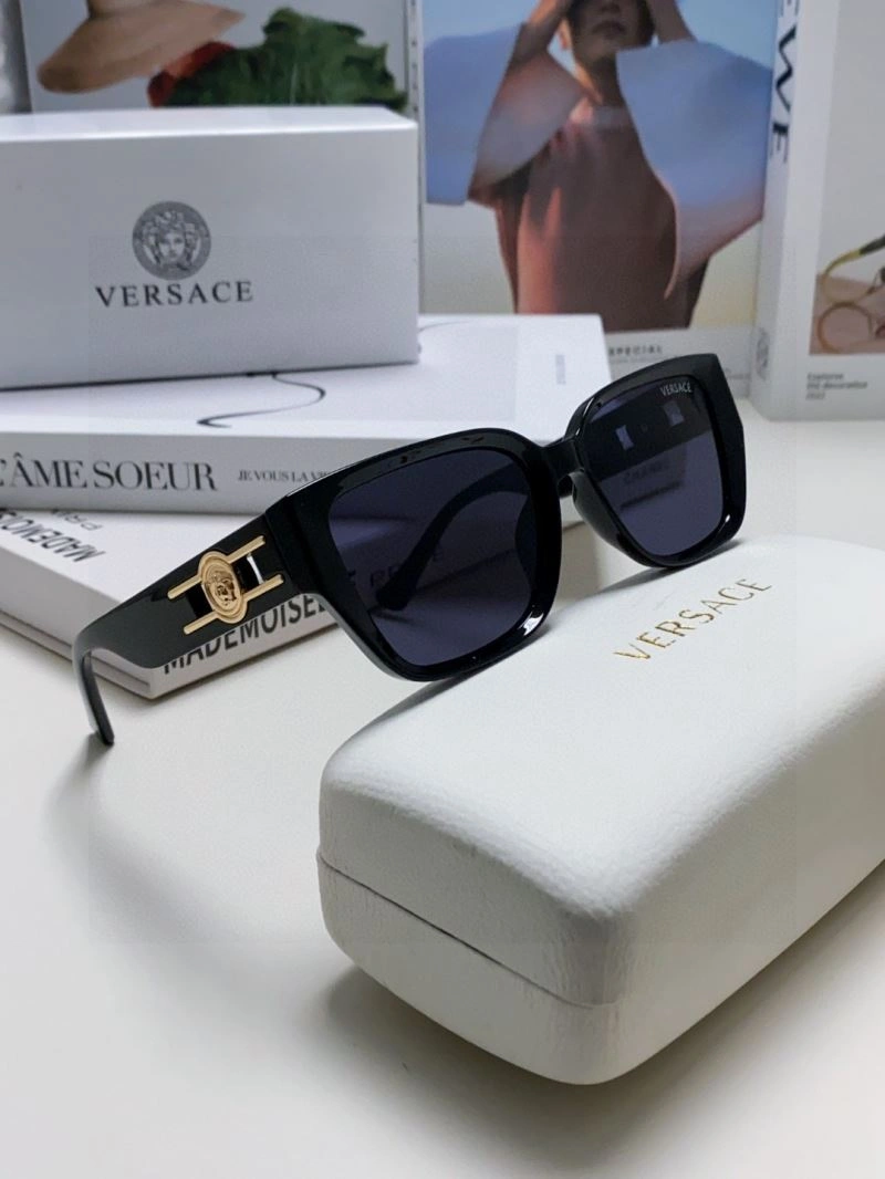 Elegant Versace Sunglasses 282559