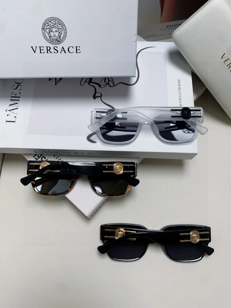 Elegant Versace Sunglasses 282559
