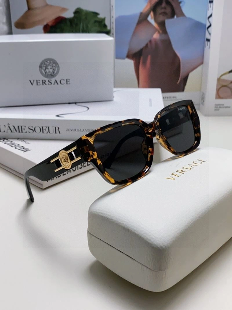 Versace Sunglasses Refined 282558