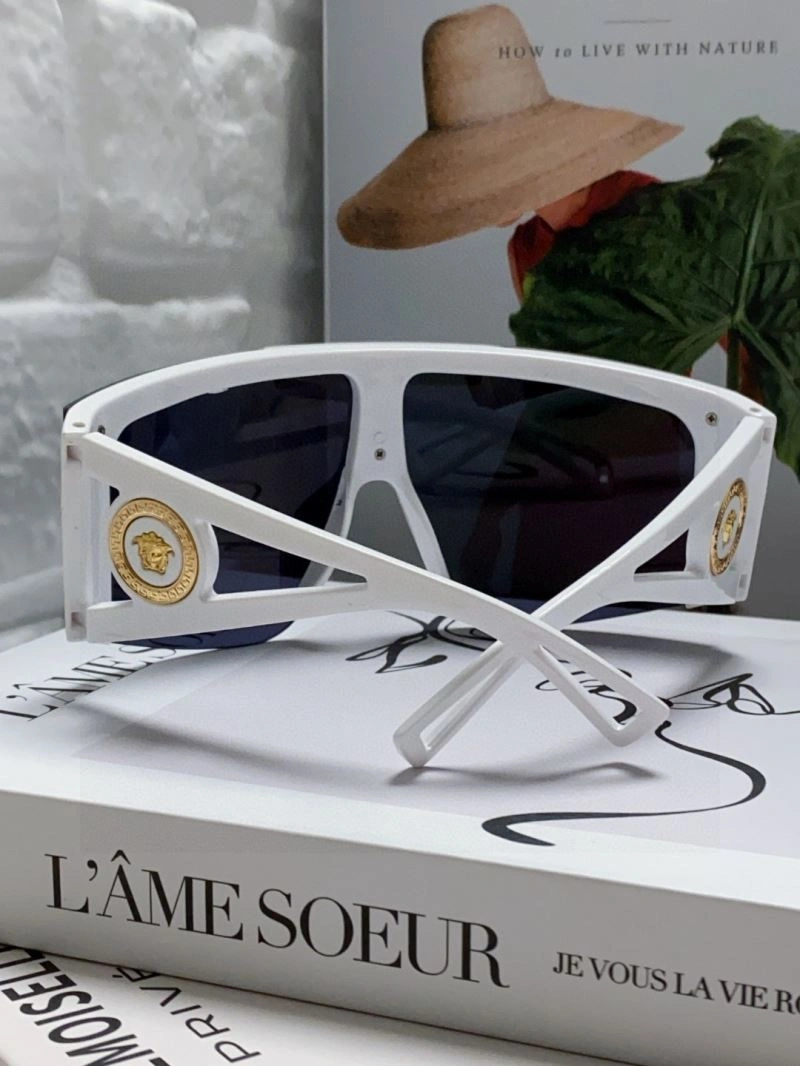 Versace Sunglasses Minimalist 282535